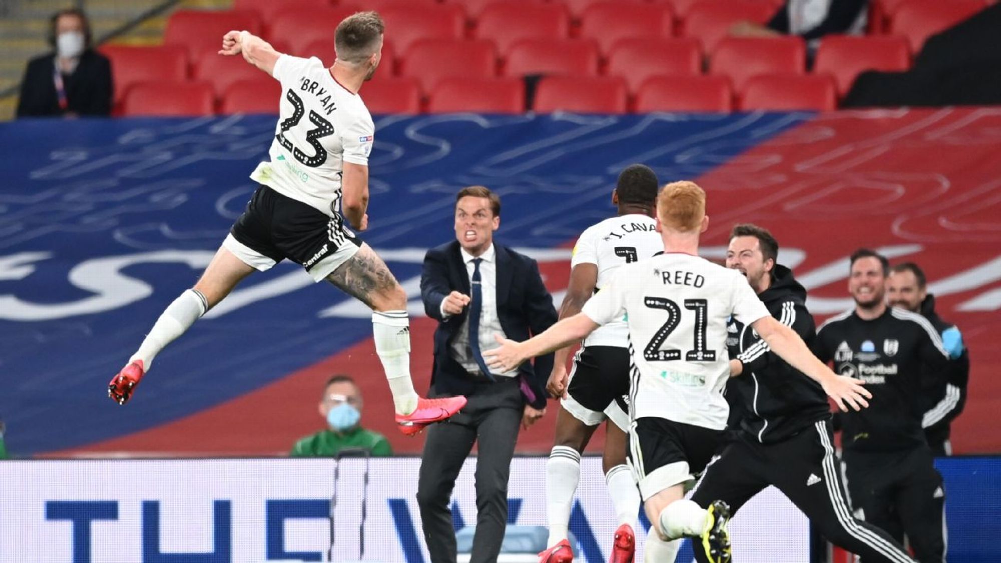 除此之外 除此之外